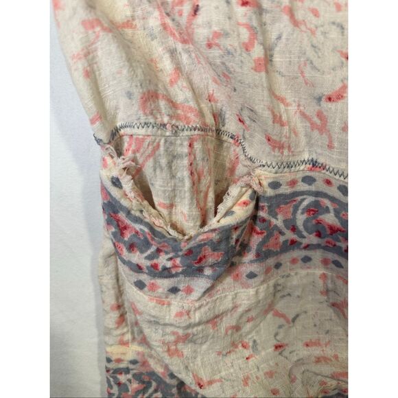 Free People Boho Relaxed Floral Cream Pink & Blue Telly Romper Size Medium - Picture 8 of 11